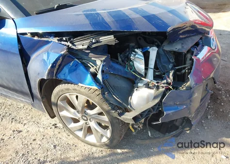 2017 Hyundai Veloster z USA, uszkodzony, nr VIN KMHTC6AD4HU321676